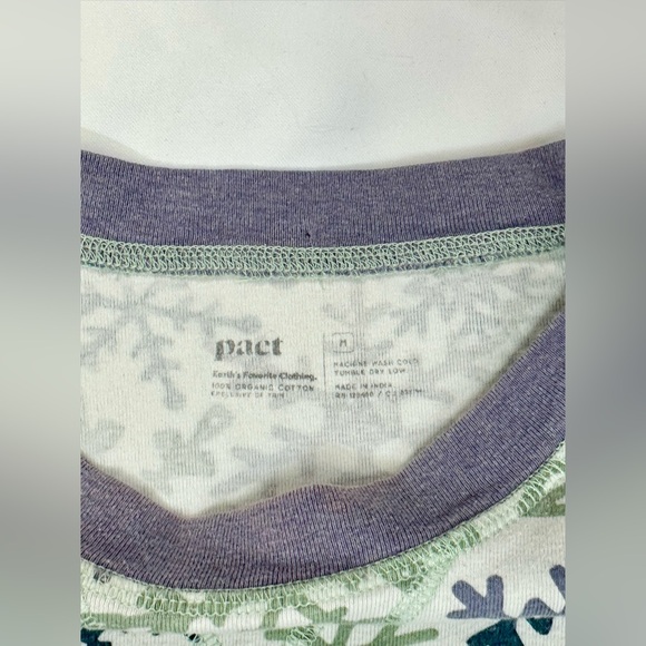 Pact Pajamas- Green and Purple Snowflakes, Lounge Jogger and Long sleeve Size M - Picture 3 of 5